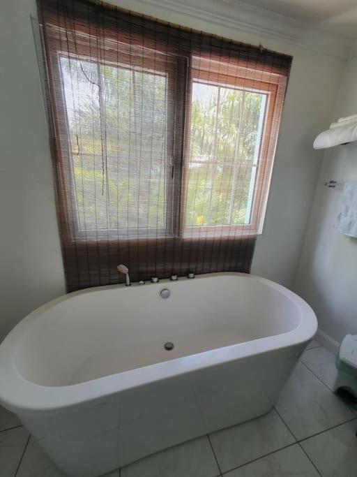 Willa Townhouse By The Bay, Little Bay Country Club ,Negril Orange Bay Zewnętrze zdjęcie